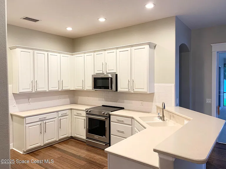 3691 Chardonnay Dr — Photo 8