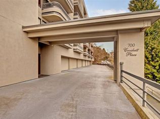 700 Crockett St APT 205, Seattle, WA 98109
