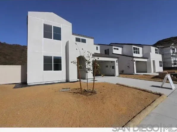 35562 Orchard Trails #357, Fallbrook, CA 92028