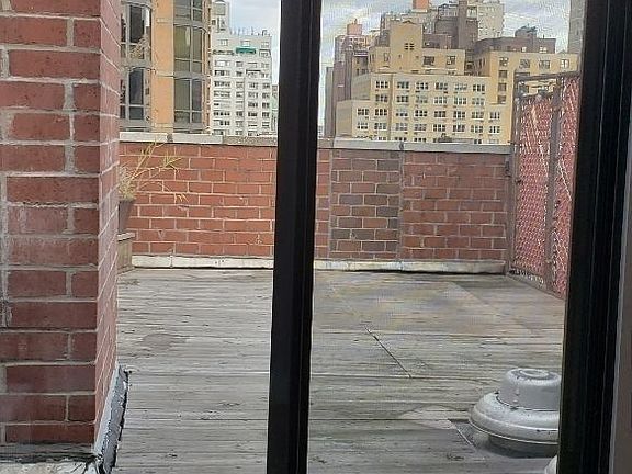 2nd image of 402 E 83rd St #6B2