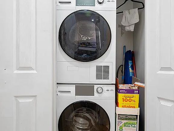5th image of 368 W 117th St APT 4E