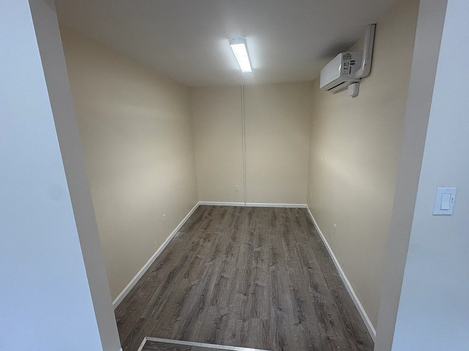 Studio, 800 sqft, $1,600 — Photo 3
