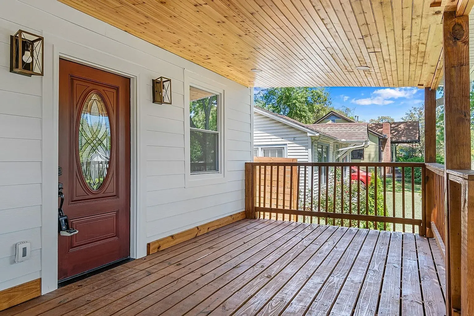 3 bed, 1304 sqft, $2,650 — Photo 2