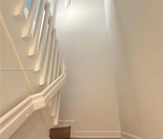 10737 NW 76th Ln — Photo 20