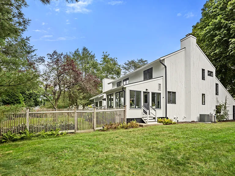 side yard