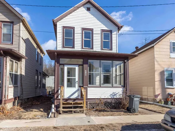 2740 Elm St, Dubuque, IA 52001