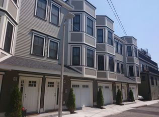 98 Bolton St, South Boston, MA 02127