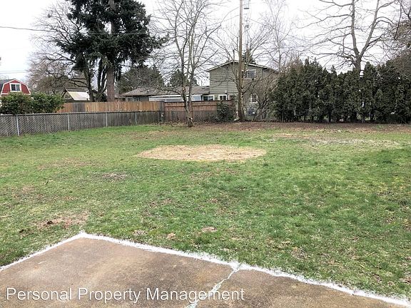 2nd image of 317 SE 104th Ave