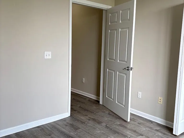 1321 Sierra Dr — Photo 26