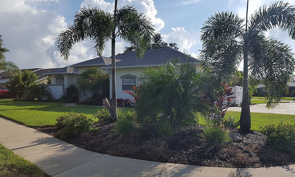 1st image of 200 Bayside Ct