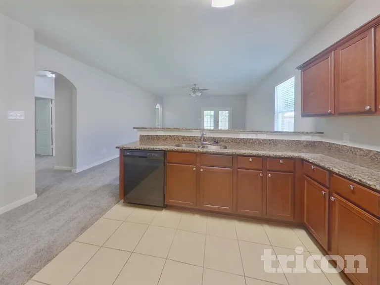 7526 Fettle Ln — Photo 5