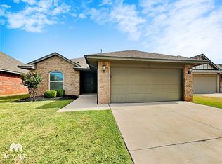 3048 NW 182nd St, Edmond, OK 73012