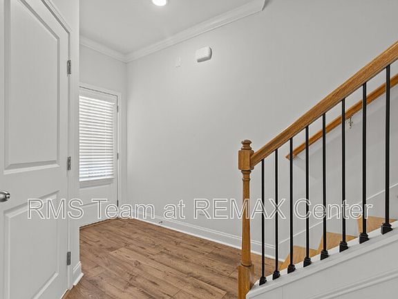 3rd image of 5125 Hillington Way
