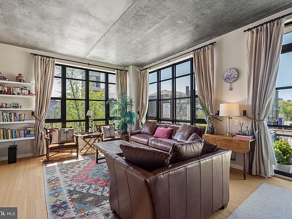 3rd image of 317 Vine St #312