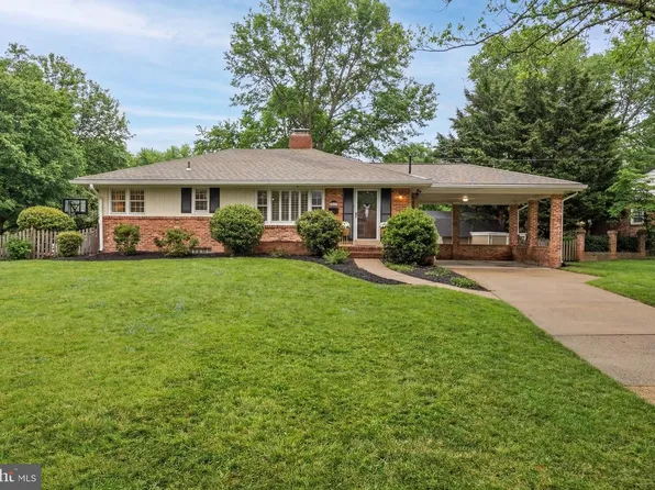 7911 Bainbridge Rd, Alexandria, VA 22308