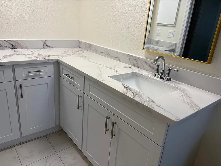 4342 Las Palmas Ave — Photo 10