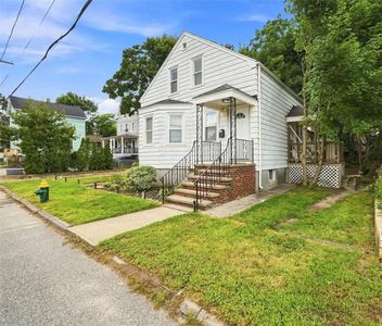 40 Sherwood St, Providence, RI, 02908