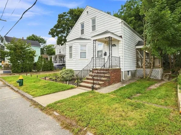 40 Sherwood St, Providence, RI 02908
