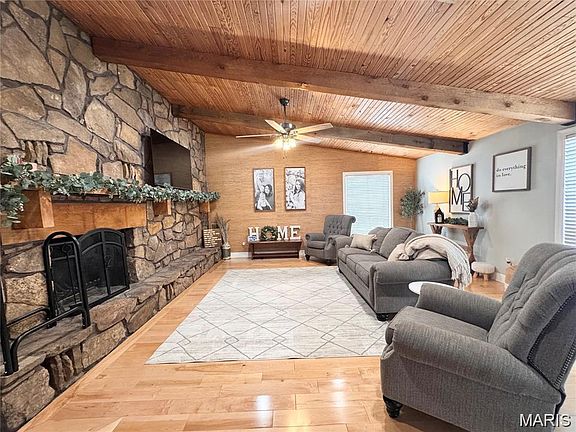 4th image of 21816 Pinyon Dr