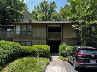 1009 Dunbar Dr, Dunwoody, GA 30338