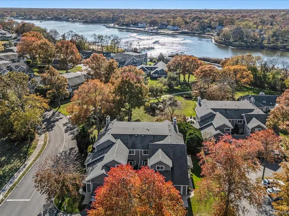 414 Lindsay Lane, Moriches, NY 11955