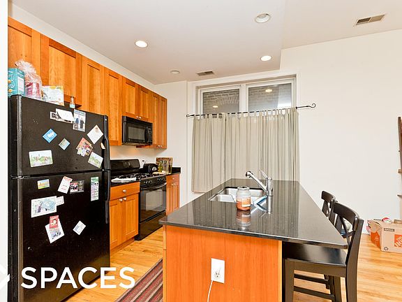2nd image of 2049 N Sheffield Ave #1SRE