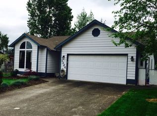 1324 SW 25th St, Troutdale, OR 97060