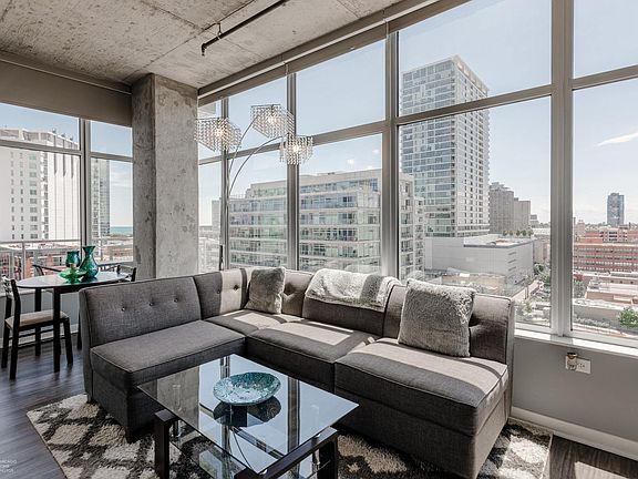 4th image of 50 E 16th St Unit 1009