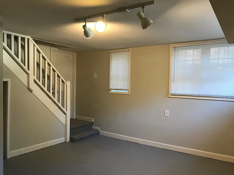 471 Gift Ave SE — Photo 26