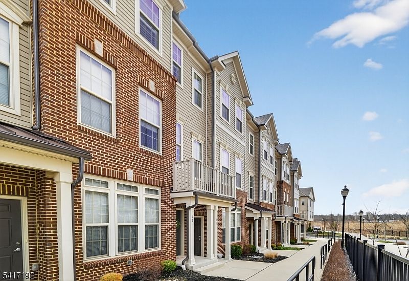 1st image of 29 Robeson St