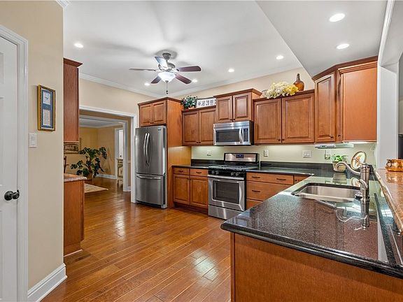 4th image of this home