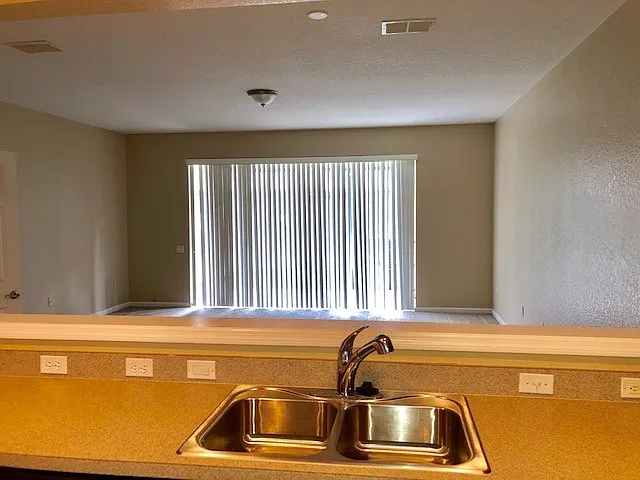 953 Rock Harbor Ave — Photo 10