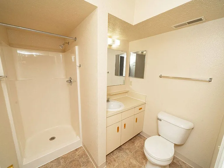 Trillium Pointe Apartment Homes — Photo 58