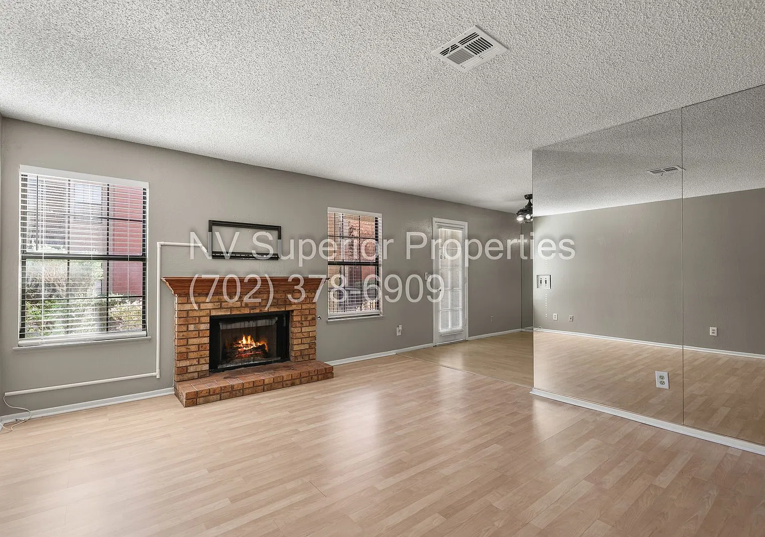 SW!! 1st Floor condo!! Balcony!! Fire Place!! Community Pool Park!! Pet Friendly (Cats & small do... — Photo 3