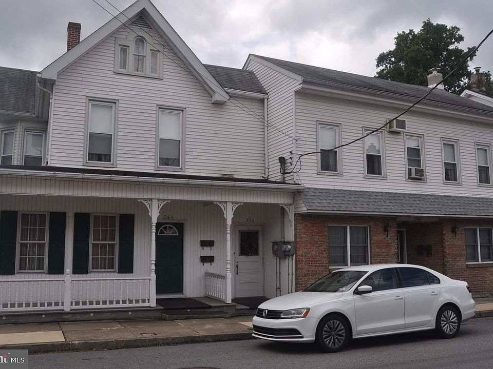 1st image of 256 Center St #264