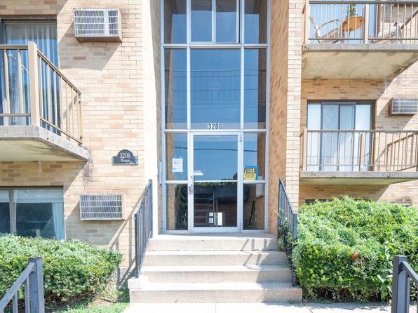 3206 Mozart Ave