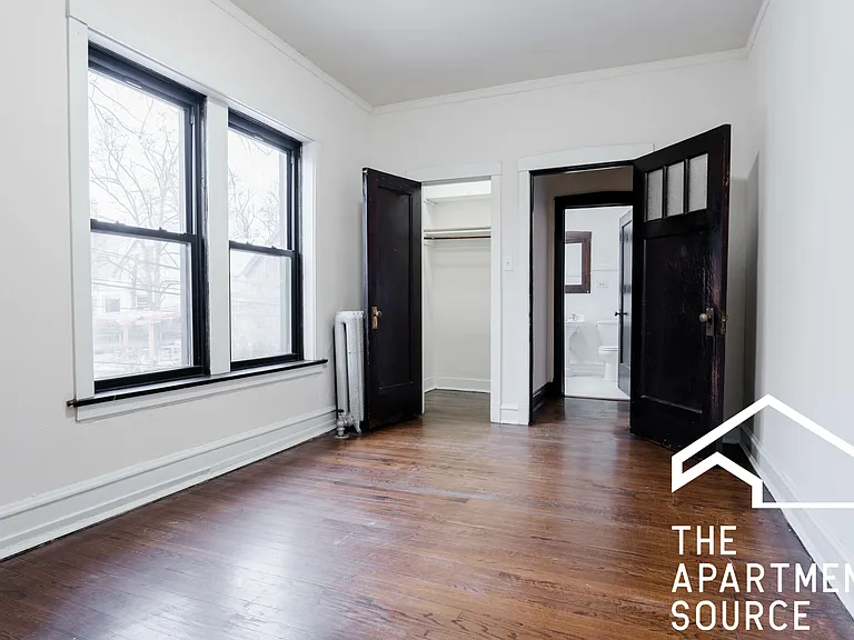 2426 N Sawyer Ave #1W — Photo 11