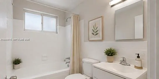 891 SW 5th St #4 — Photo 10