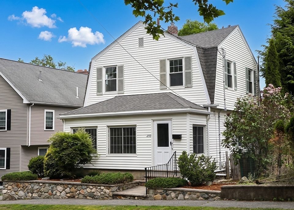 1st image of 233 Florence Ave
