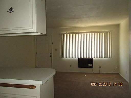 2nd image of 706 Markham Ave APT 2