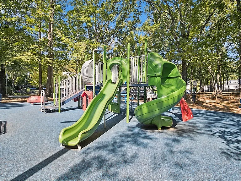 Arbor Village — Photo 28