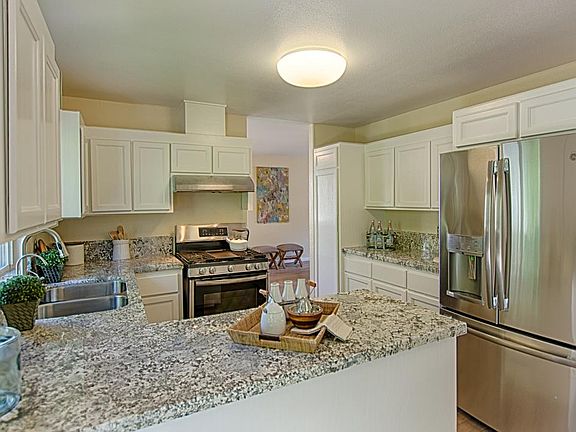 4th image of 2947 Childers Ln