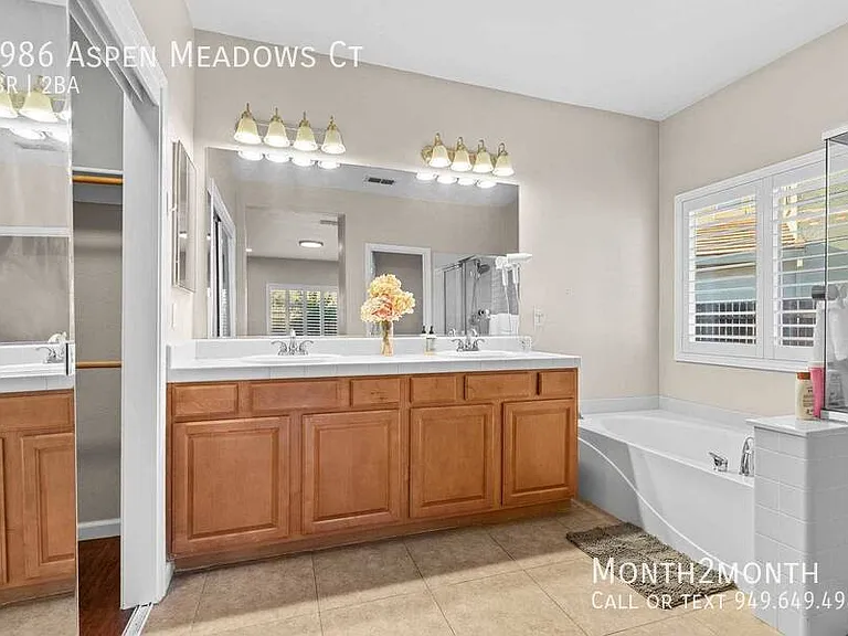 9986 Aspen Meadows Ct — Photo 27
