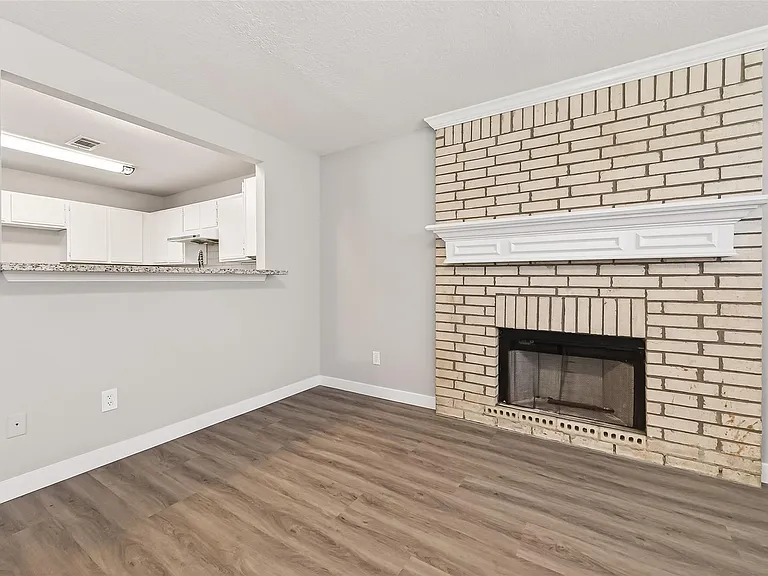 8617 Mapletwist St — Photo 12