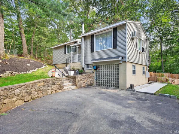 150 Walnut Road, Lake Peekskill, NY 10537