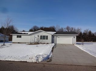 500 Red Tail Dr, Amherst, WI 54406