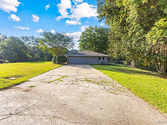 4th image of 801 Carter Rd