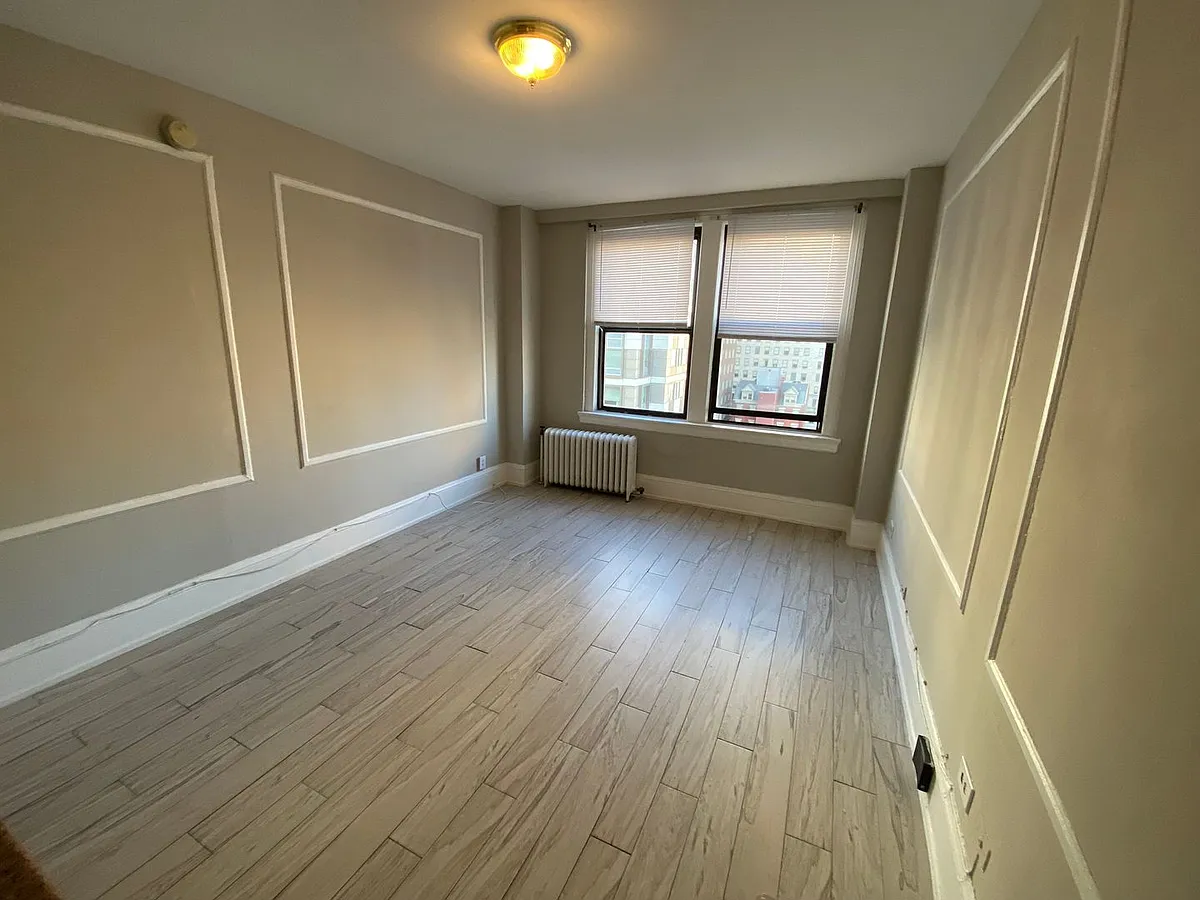 Building Photo - 1324 Locust St #1111