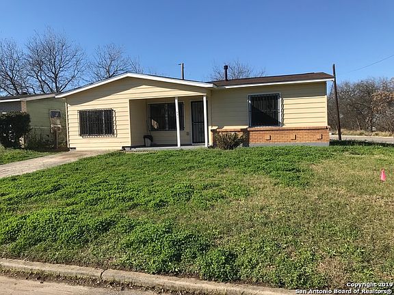2nd image of 571 Como St