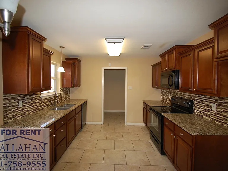 2912 Dorset Dr — Photo 13